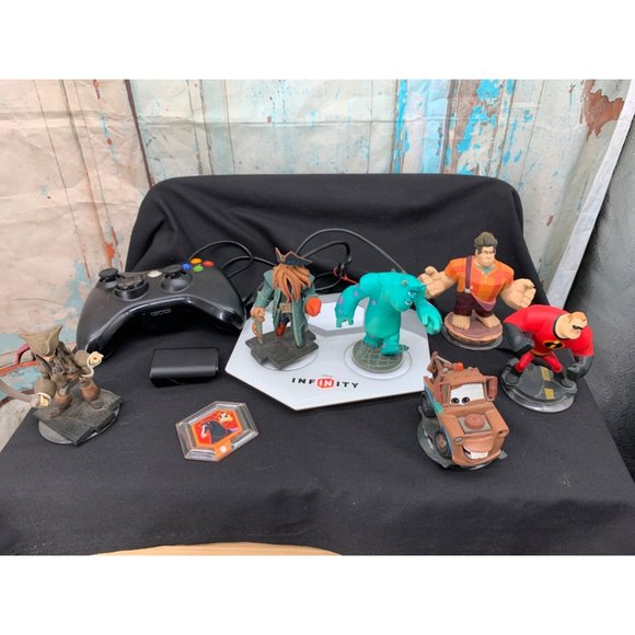 Disney XBox Infinity Gaming Pieces - Picture 1 of 10